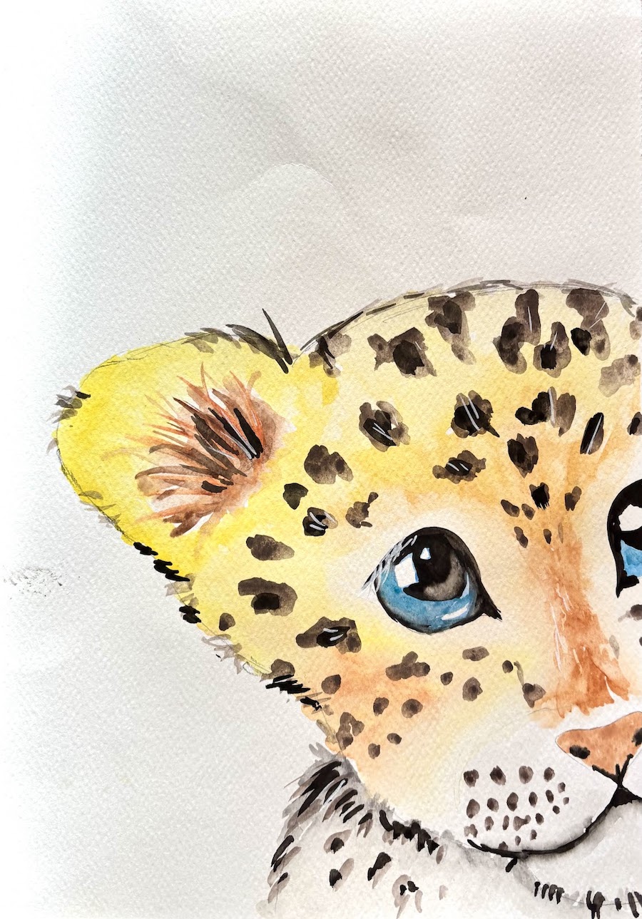 Featured image for “Peeping leopard cub”